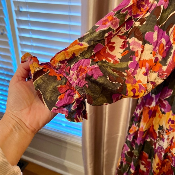 NWT Easel Tiered Maxi Dress in Fall Floral Size SMALL - Picture 5 of 7